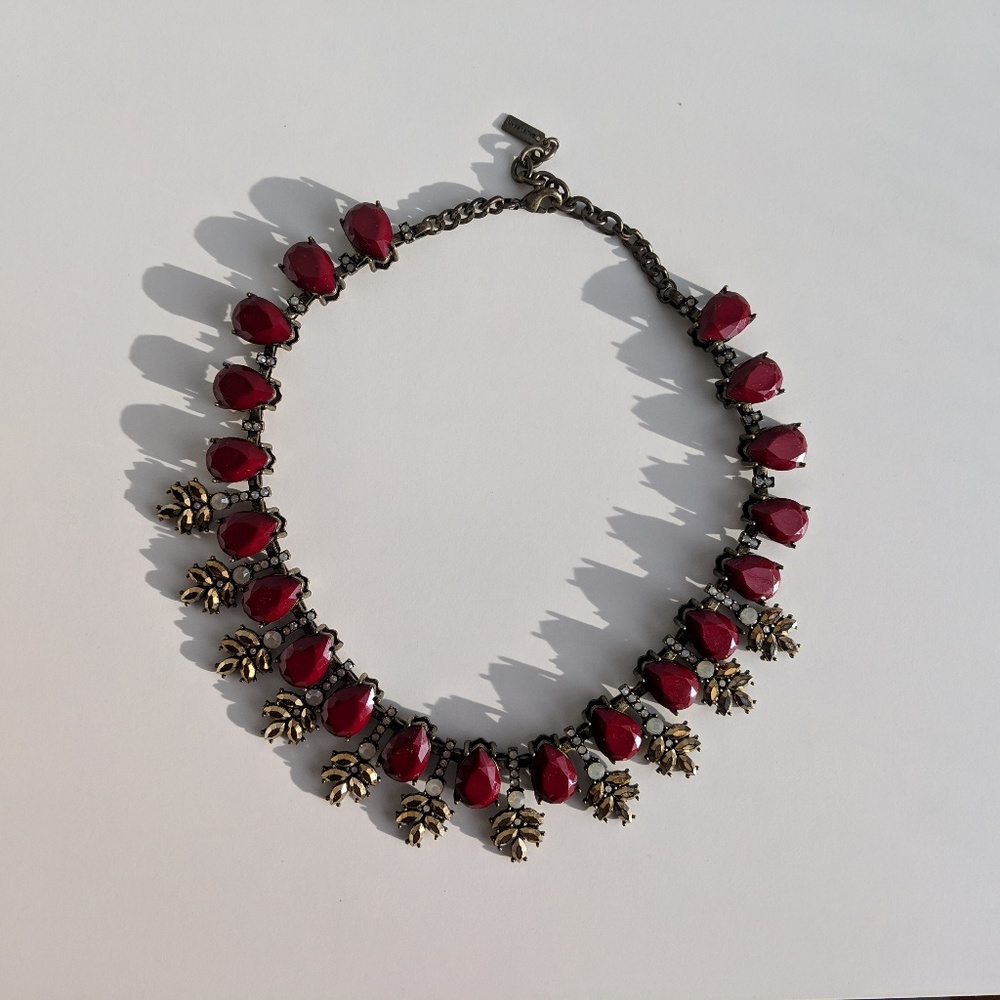 BaubleBar Crystal Wreath Necklace